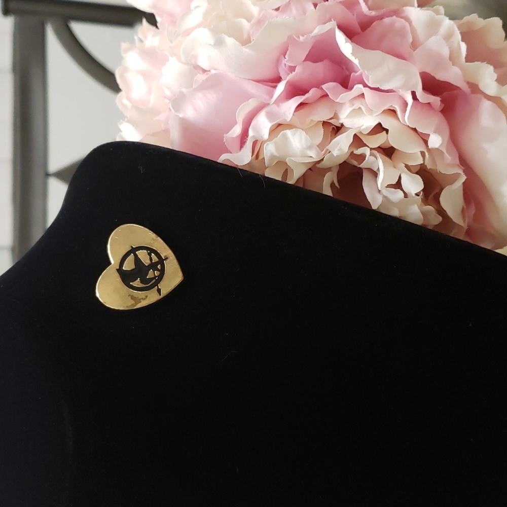 🌸10 for 20🌸 hungers game pin